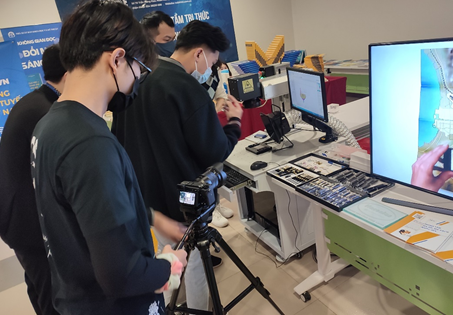 Trung tâm công nghệ Laser tham dự diễn đàn Tri thức trẻ Việt Nam toàn cầu lần thứ IV